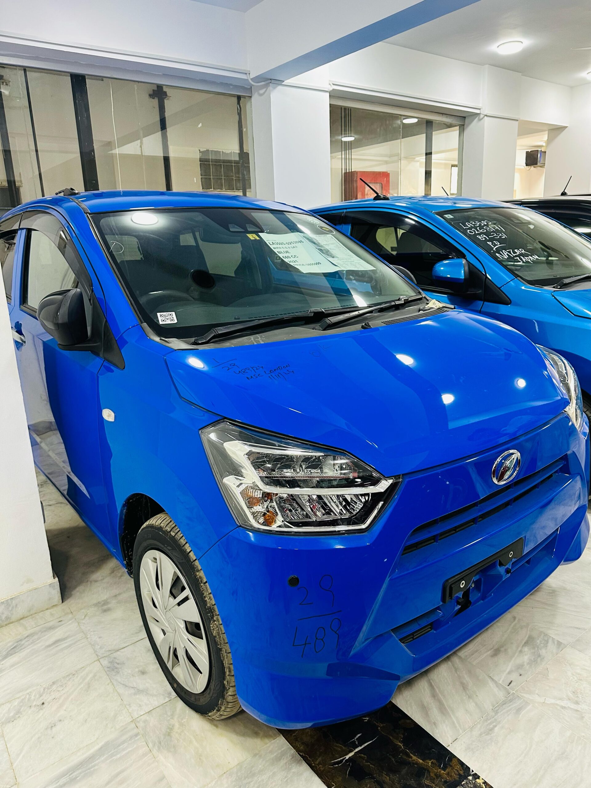
								Daihatsu Mira full									