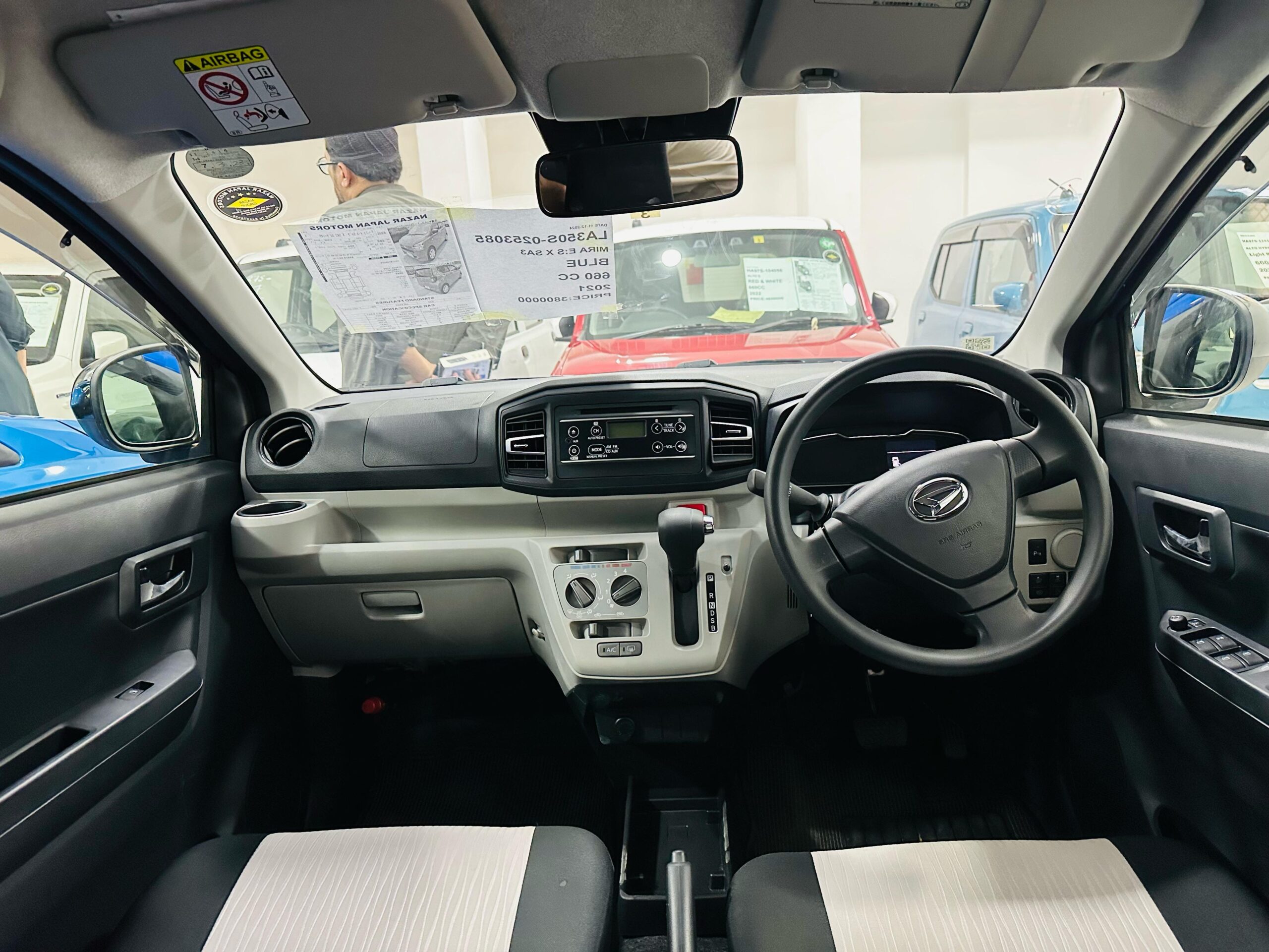 
								Daihatsu Mira full									